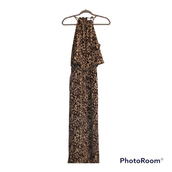 NWT Pink Lily Cheetah Halter jumpsuit Size M - Picture 1 of 13